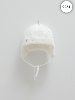 9981 Шапка детская Caramell КРЕМОВЫЙ фото 79418